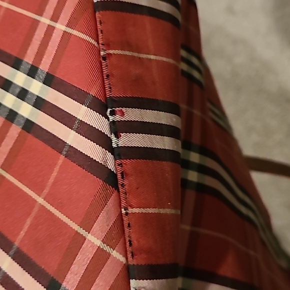 Burberry Red check tote bag - Picture 12 of 14